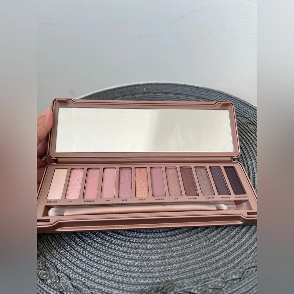 NEW Urban Decay Naked3 Eyeshadow Palette Pink White Shimmer Neutral